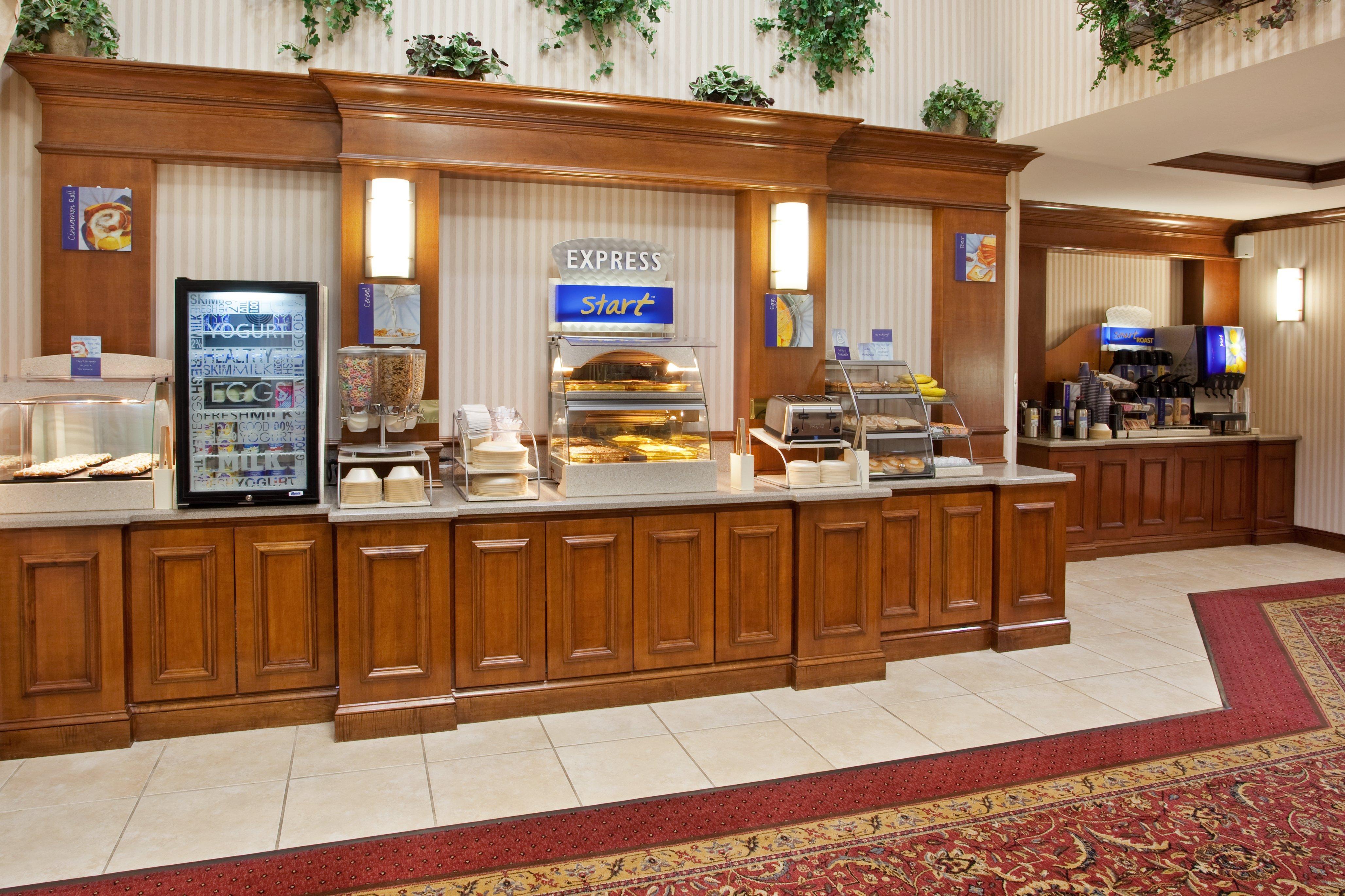 Holiday Inn Express Hotel & Suites Marion By Ihg Luaran gambar