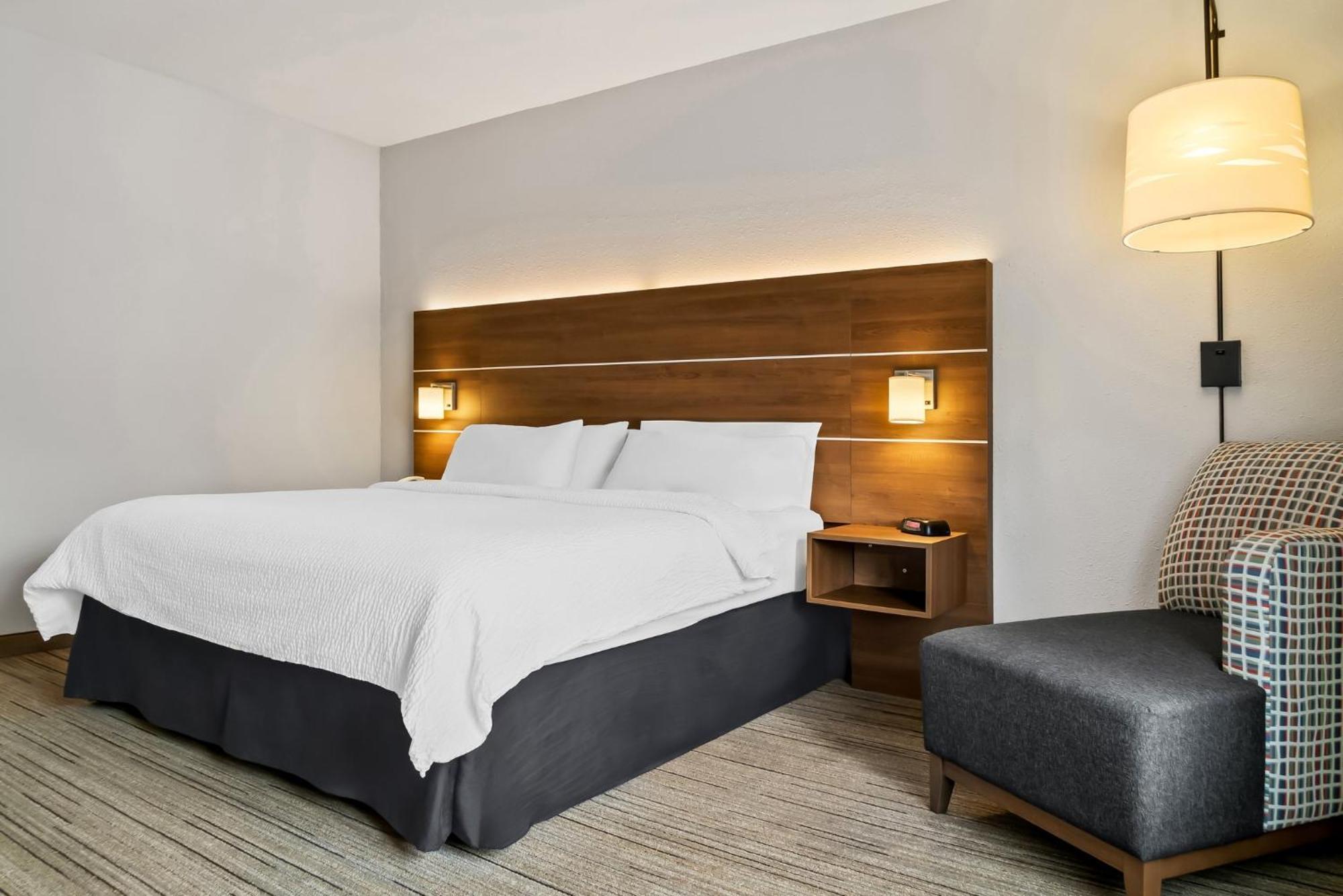 Holiday Inn Express Hotel & Suites Marion By Ihg Luaran gambar