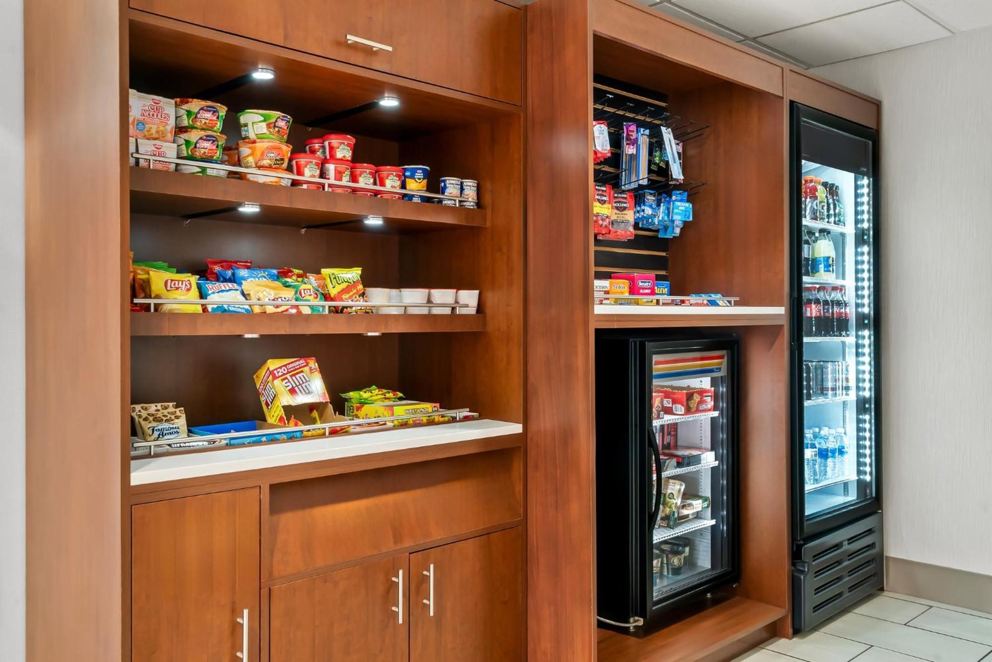 Holiday Inn Express Hotel & Suites Marion By Ihg Luaran gambar