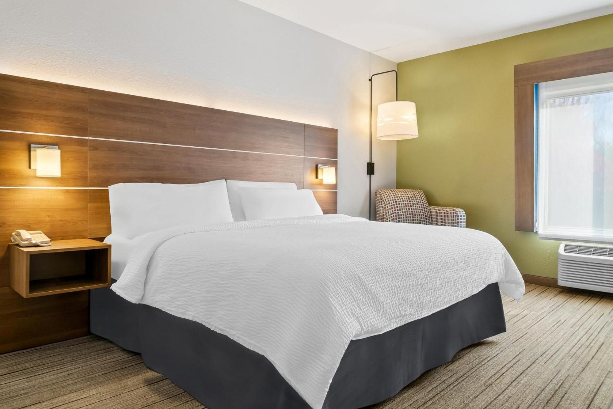 Holiday Inn Express Hotel & Suites Marion By Ihg Luaran gambar