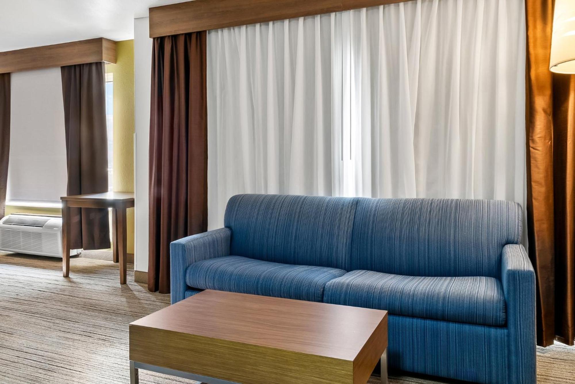 Holiday Inn Express Hotel & Suites Marion By Ihg Luaran gambar