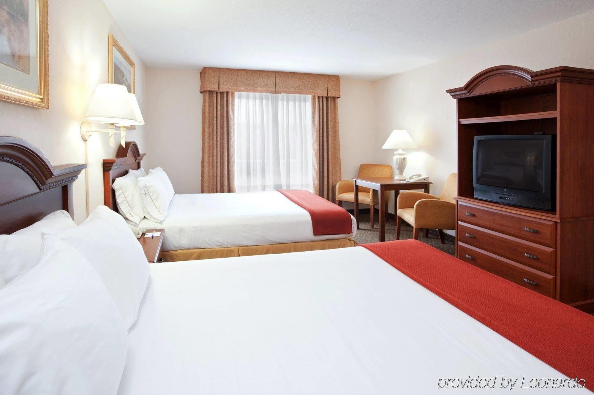 Holiday Inn Express Hotel & Suites Marion By Ihg Bilik gambar